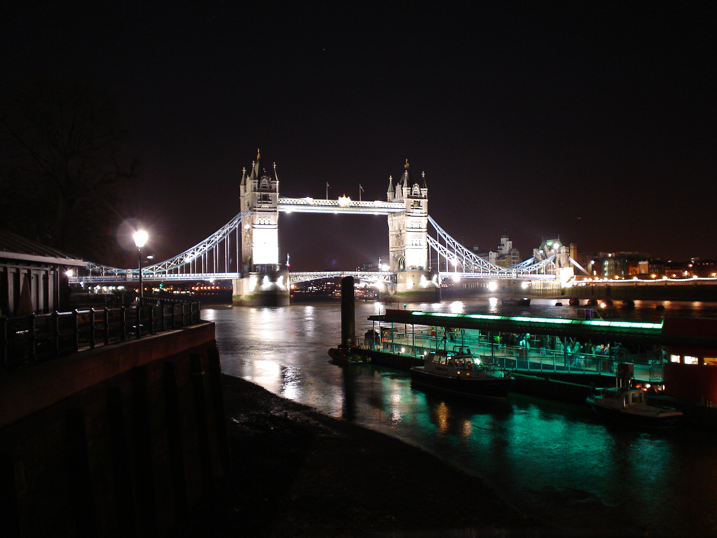Tower Bridge at night-print